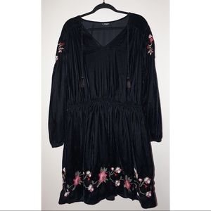 a.n.a. Black Embroidered Flower Velvet Dress